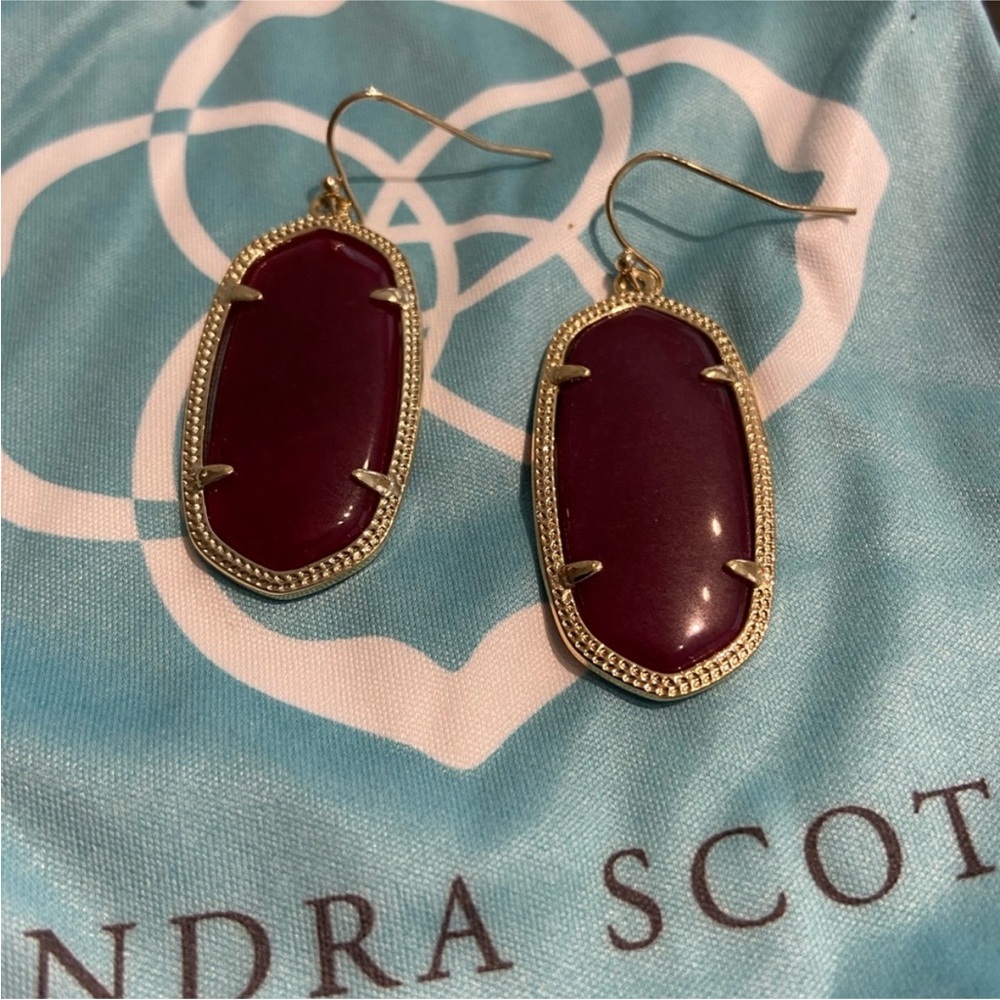 Kendra Scott Elle Drop Earrings in Maroon